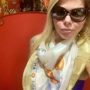 Meet your Posher, Cheryl